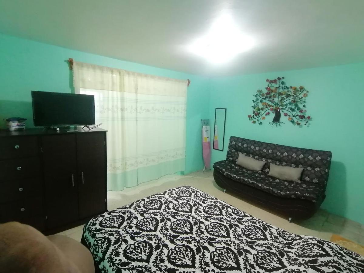 Departamento Cercano Al Aeropuerto T2, A 2 Calles Apartment *